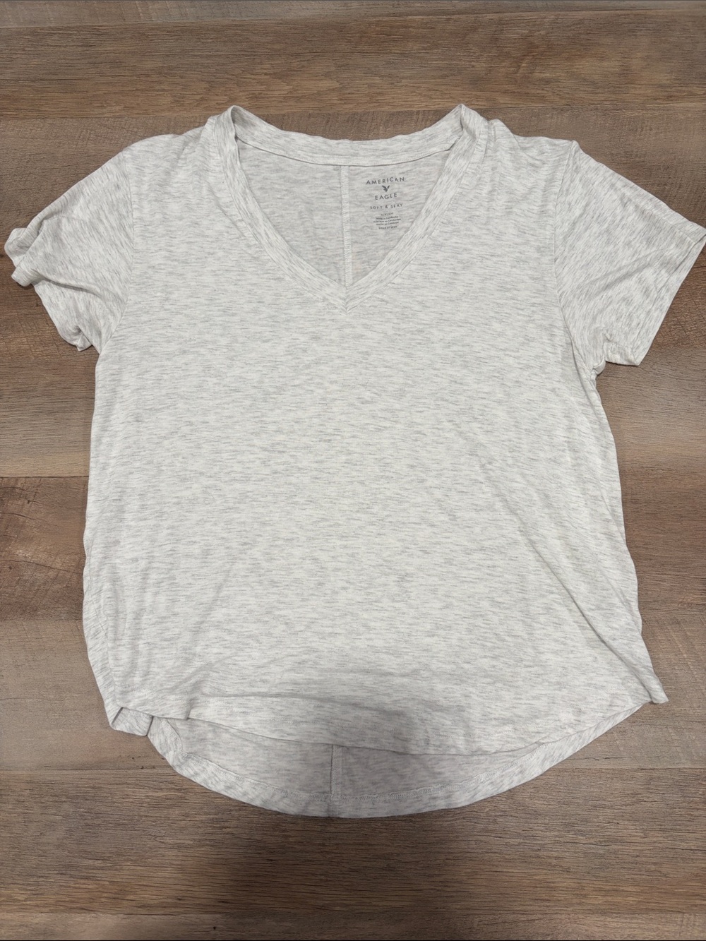 American Eagle Outfitters Light Heather Gray V-Neck Short Sleeve Tee
